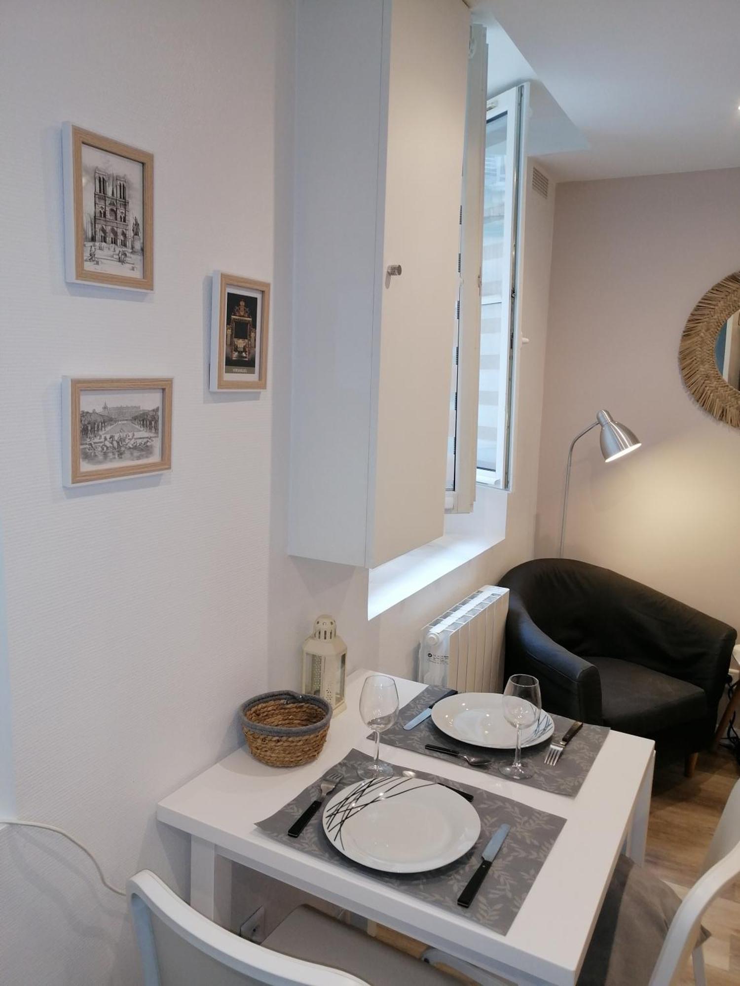 Le Vauban, Charmant Studio 5 Minutes Du Chateau Versailles Exterior foto